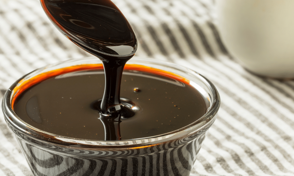 Molasses for Substitutes for Agave Syrup